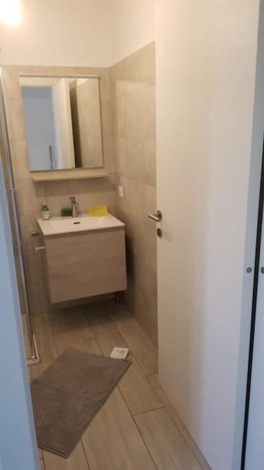Monolocale A Mendrisio Apartment Luaran gambar